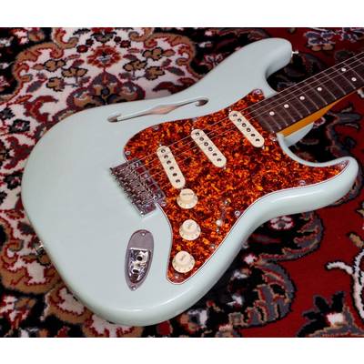 Fender  American Professional II Stratocaster Thinline, Rosewood Fingerboard, Transparent Surf Green フェンダー 【 札幌パルコ店 】