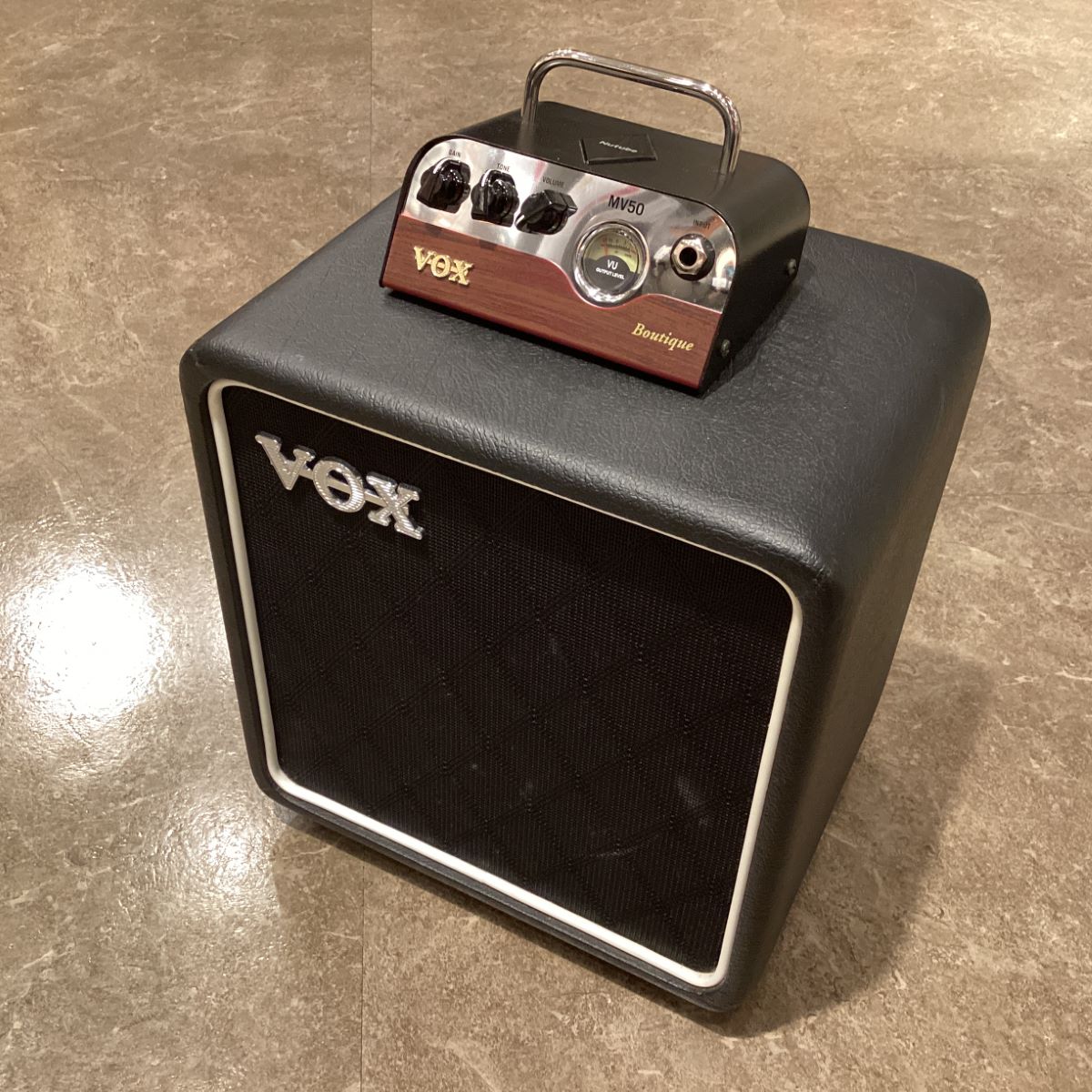 vox Nutube搭載ヘッド・アンプ MV50とギターキャビネットセット-