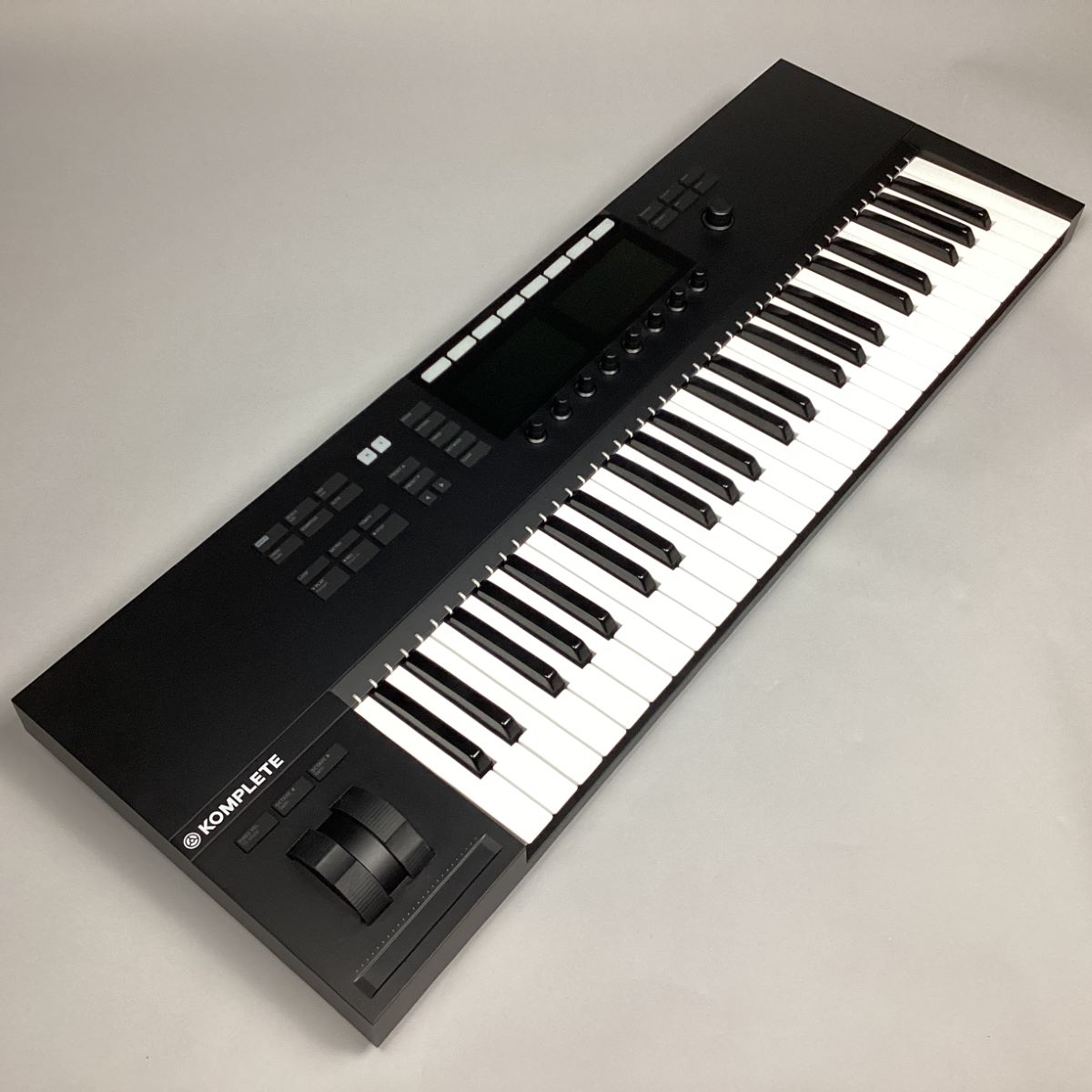 KOMPLETE KONTROL S49 MK2 MIDIキーボード