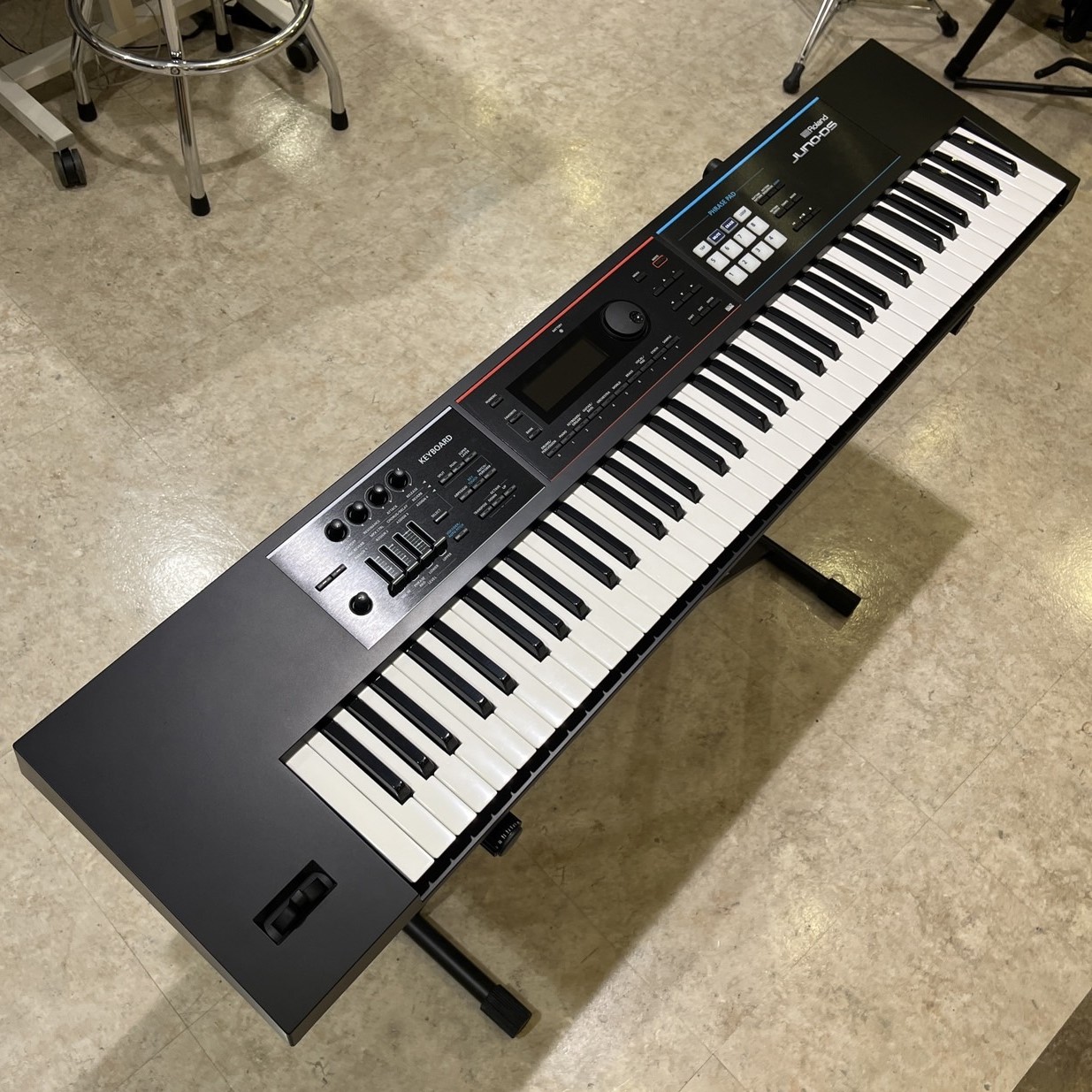 Roland JUNO DS 76 鍵盤モデル 美品 純正ケース オマケ有り - 鍵盤楽器