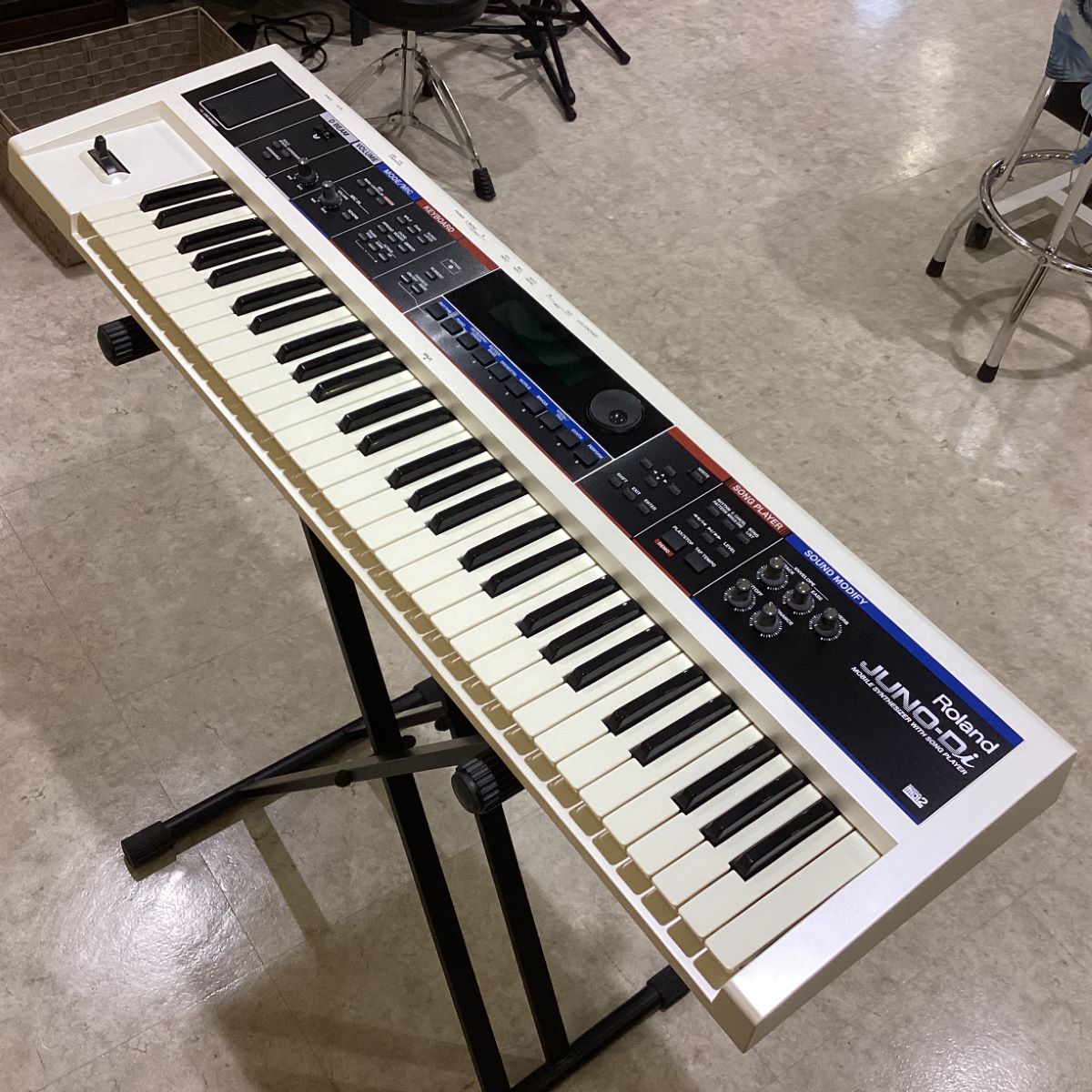 ローランド キーボード JUNO-Di ホワイト - 鍵盤楽器