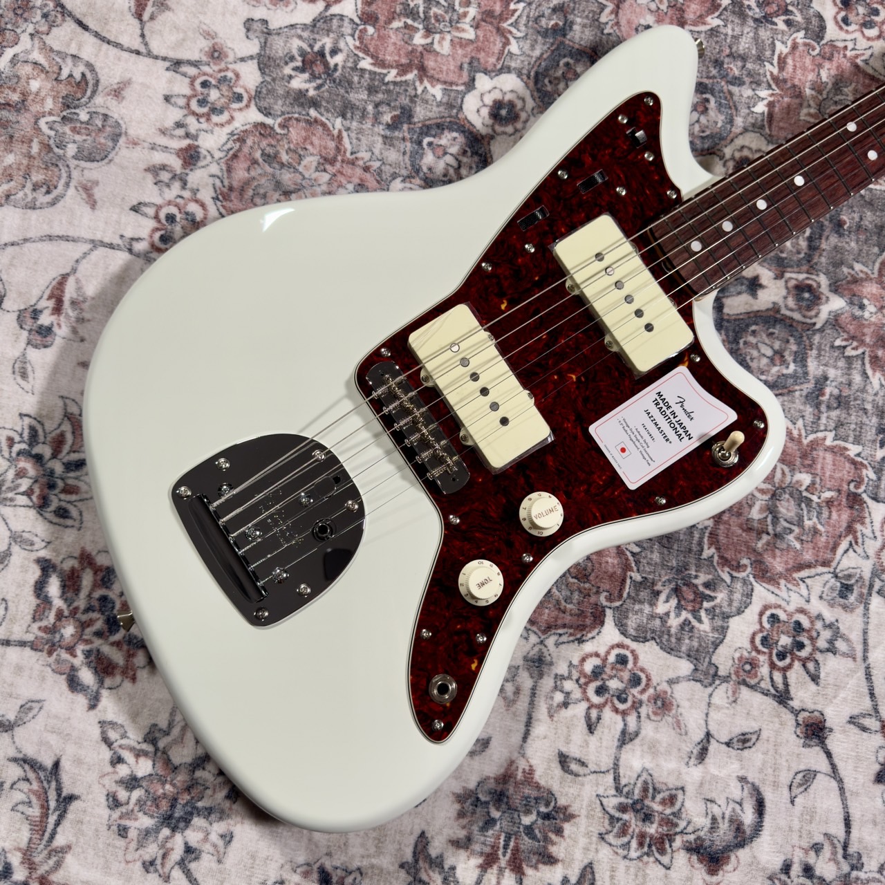 Fender Made in Japan Traditional 60s Jazzmaster Rosewood Fingerboard  Olympic White エレキギター ジャズマスター フェンダー 【 イオンモール甲府昭和店 】 | 島村楽器オンラインストア