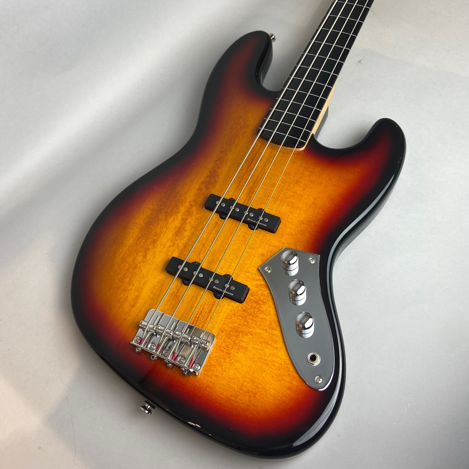 Squier by Fender Vintage Modified Jazz Bass Fretless フレットレス 