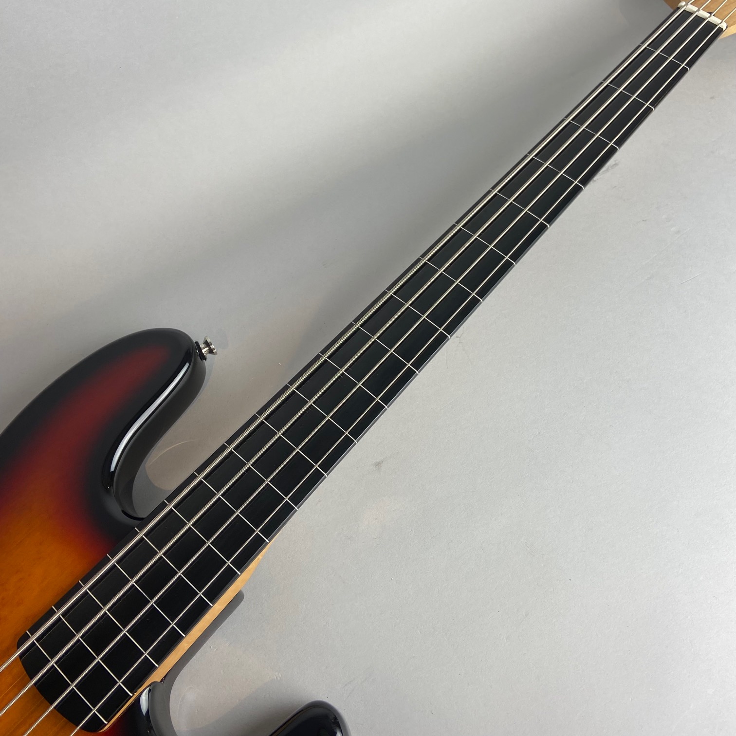 Squier by Fender Vintage Modified Jazz Bass Fretless フレットレス