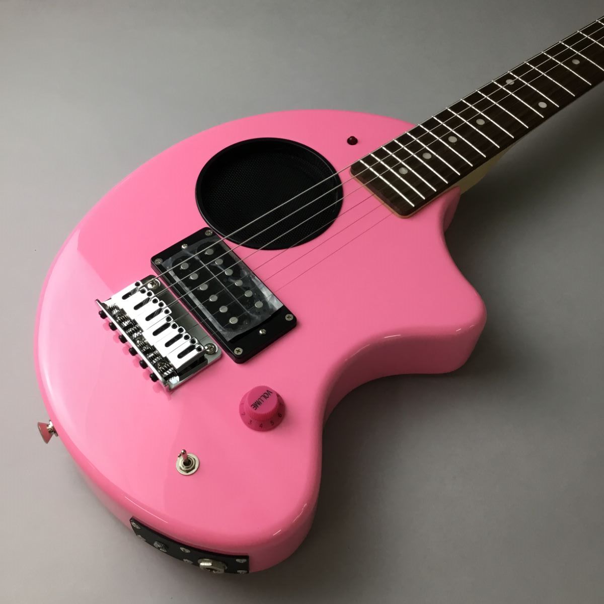 FERNANDES ZO-3 PK スピーカー内蔵ミニエレキギター ピンク ソフト 
