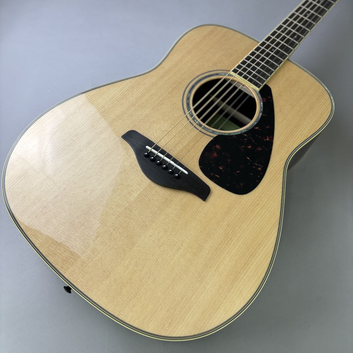 FG830 ヤマハ　アコースティックギター　ナチュラル