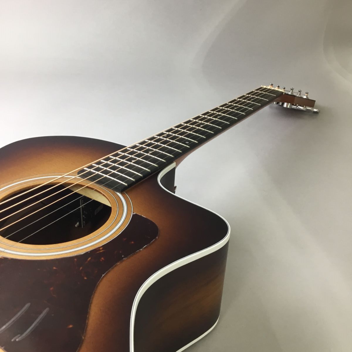 Taylor / 214ce KOA Sunburst 【S/N:2211061499】