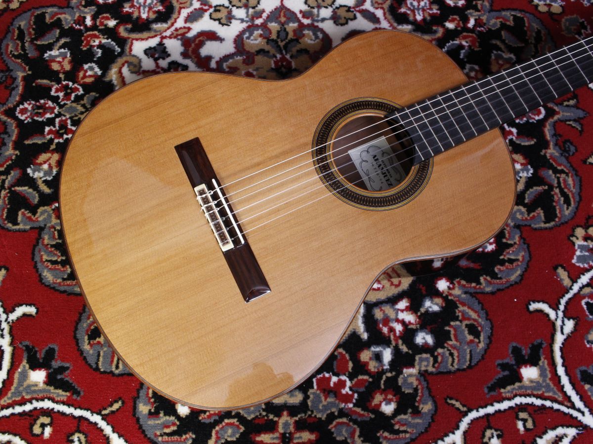 大特価新品ギター　ARANJUEZ アランフェス 710Sクラシックギター　音　軽音　器　器材　趣味　流行 本体