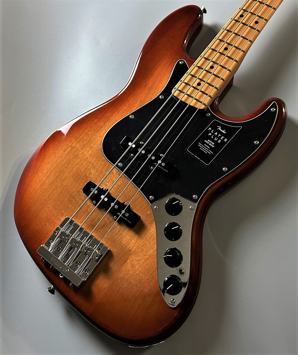 Fender Player Plus Jazz Bass Sienna Sunburst エレキベース ジャズベース フェンダー 【  イオンモール姫路リバーシティ店 】 | 島村楽器オンラインストア