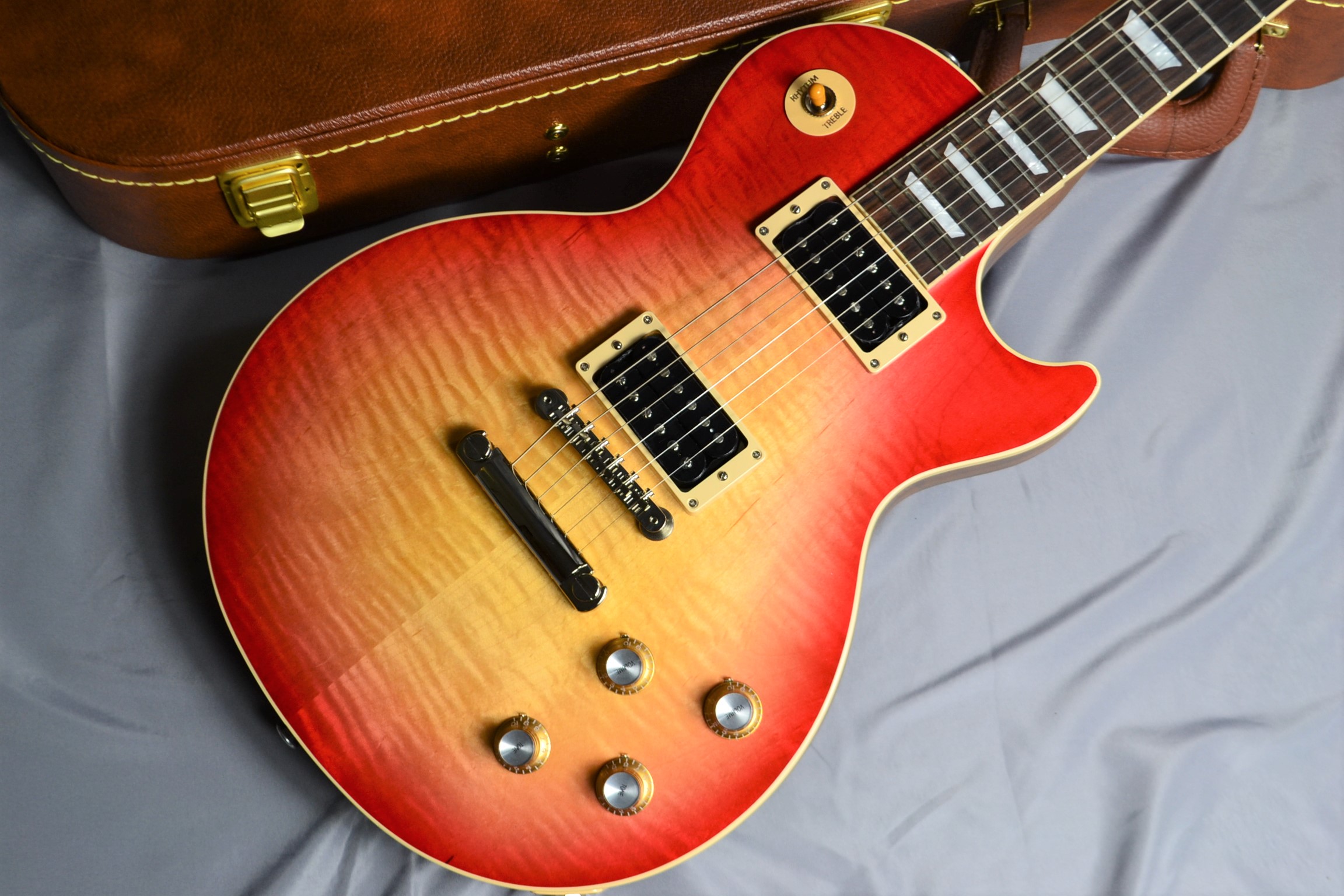 Gibson Les Paul Standard 60s Faded Vintage Cherry Sunburst 【4.35