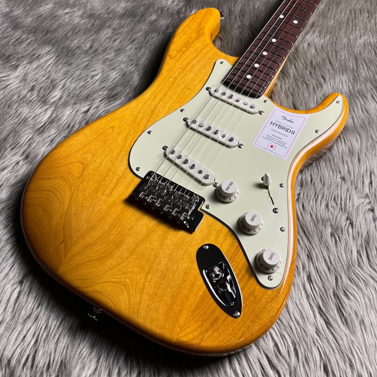 Fender Made in Japan Hybrid II Stratocaster Rosewood Fingerboard