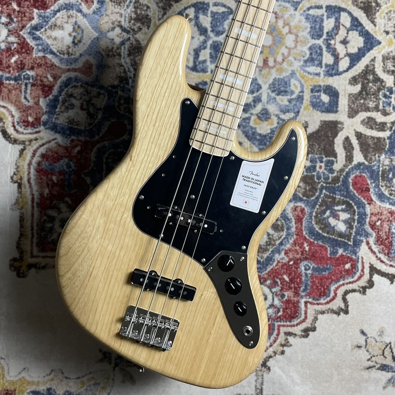 Fender Made in Japan Traditional 70s Jazz Bass Maple Fingerboard 