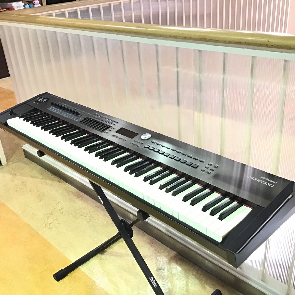 Roland RD-2000 ステージピアノ|展示特価 ローランド 【 新潟ビル