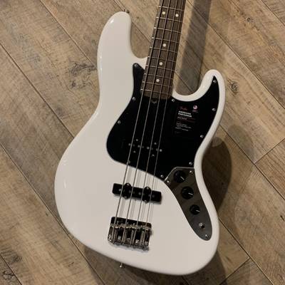 Fender  American Performer Jazz Bass Rosewood Fingerboard / Arctic White フェンダー 【 新宿ＰｅＰｅ店 】