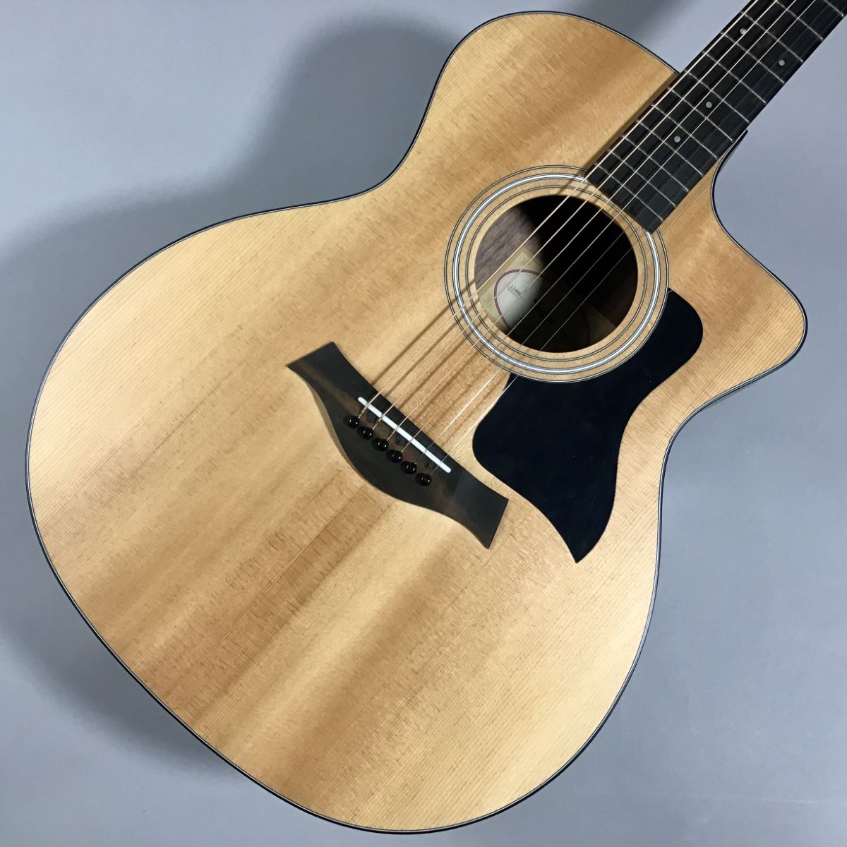 Taylor 114e アコギ アコースティックギター エレアコ材質トップ板 
