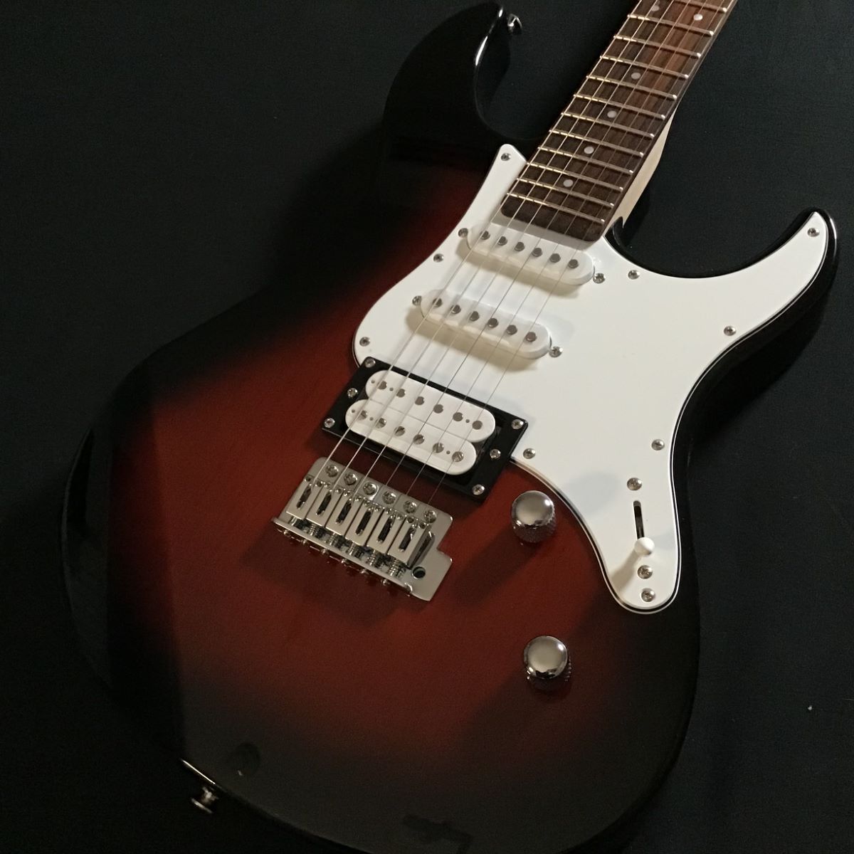 美品】YAMAHA PAC112V OVS と アンプラグ AC30エレキギター - エレキギター