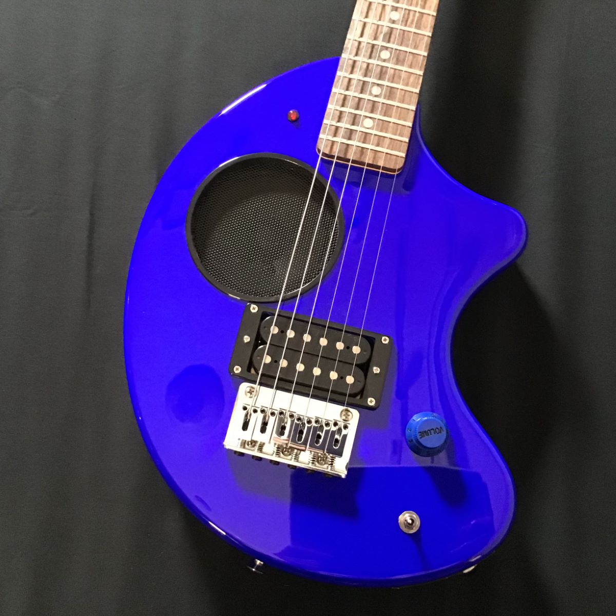 FERNANDES ZO-3 BLUE スピーカー内蔵ミニエレキギター ブルー ソフト 