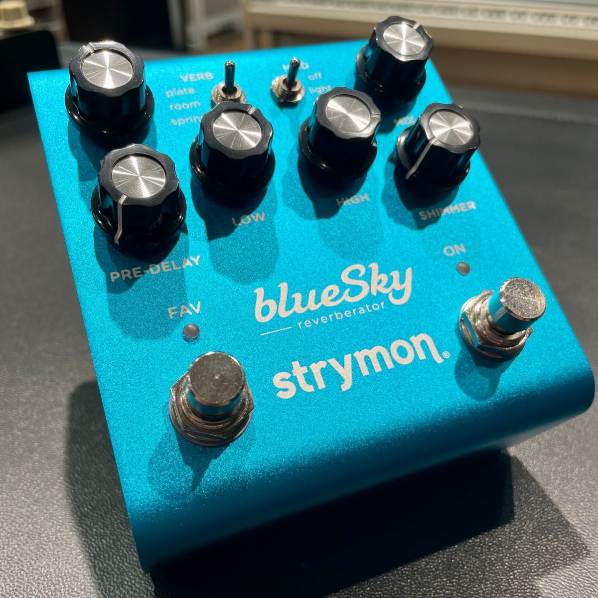Strymon blueSky Reverberator V.2