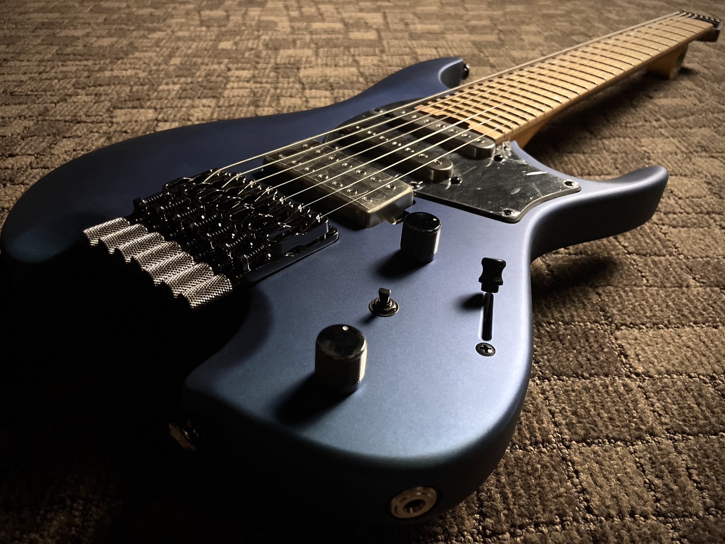 Ibanez Q547 BMM (Blue Chameleon Metallic Matte)SPOT生産モデル/現物