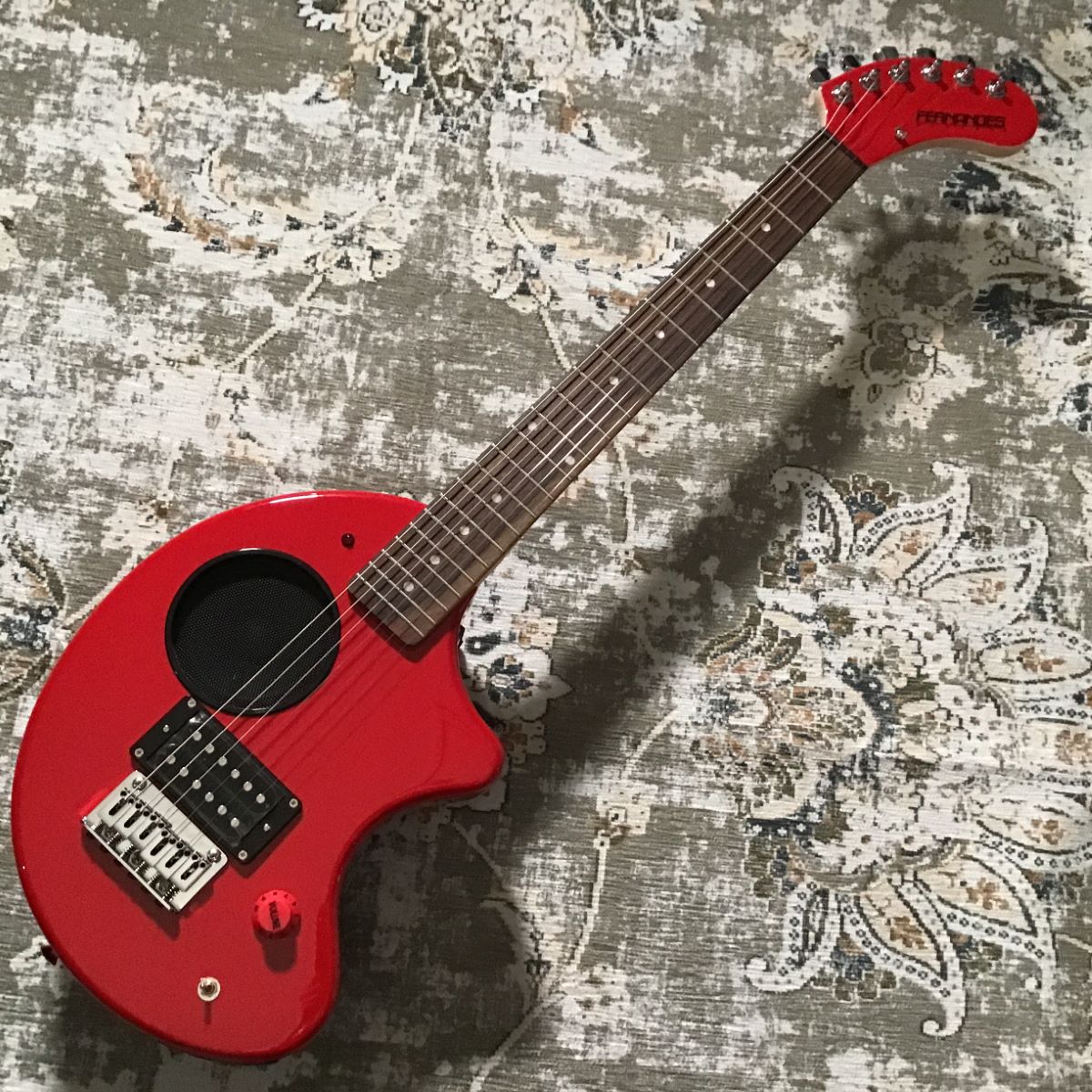 FERNANDES ZO-3 2019 W/SC RED スピーカー内蔵ミニエレキギター レッド