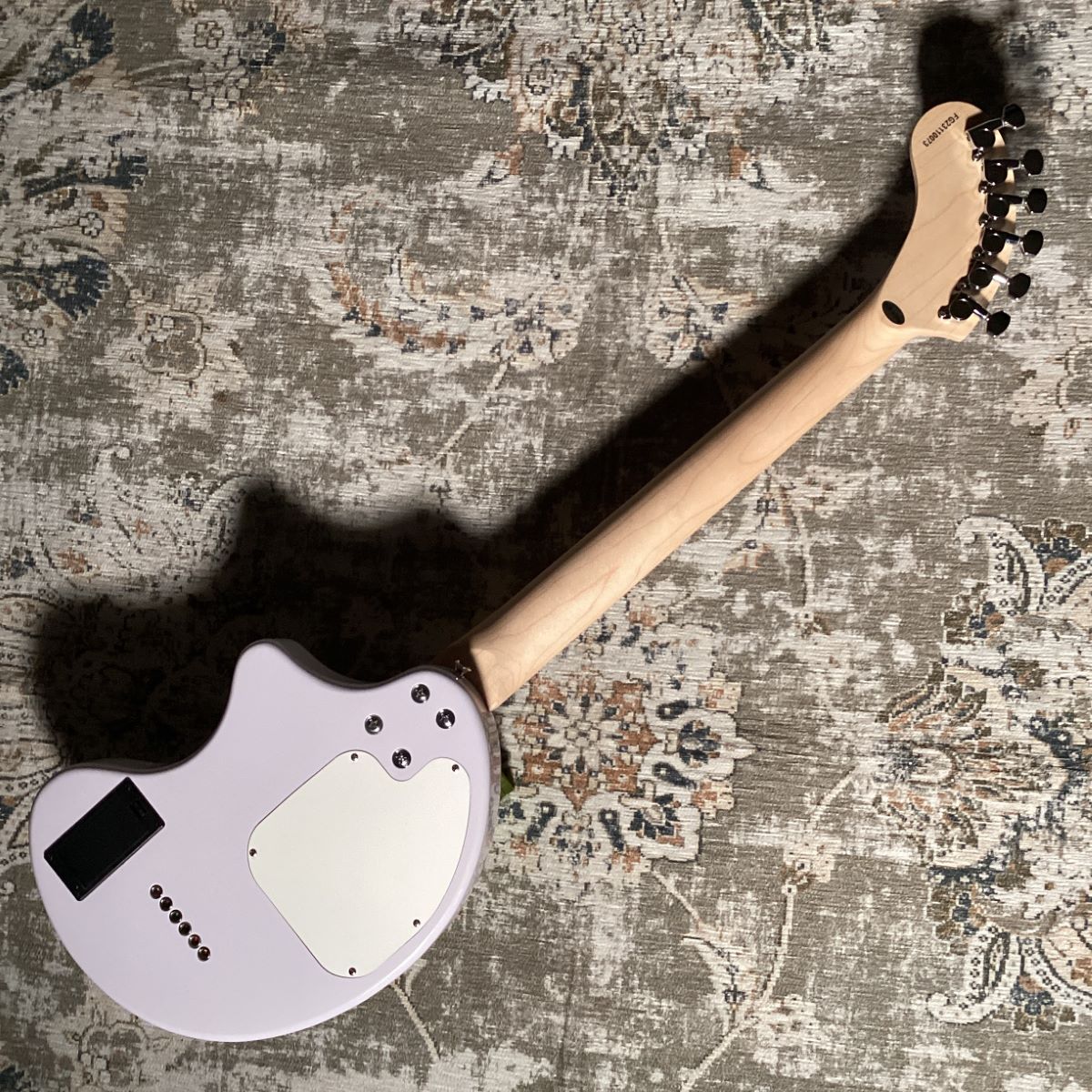 数量限定新作VMPD4-57-34 FERNANDES フェルナンデス CORPORATION LTD エレキギター ギター 全長約98.5cm ハードケース付き 音出し未確認 ジャンク フェルナンデス