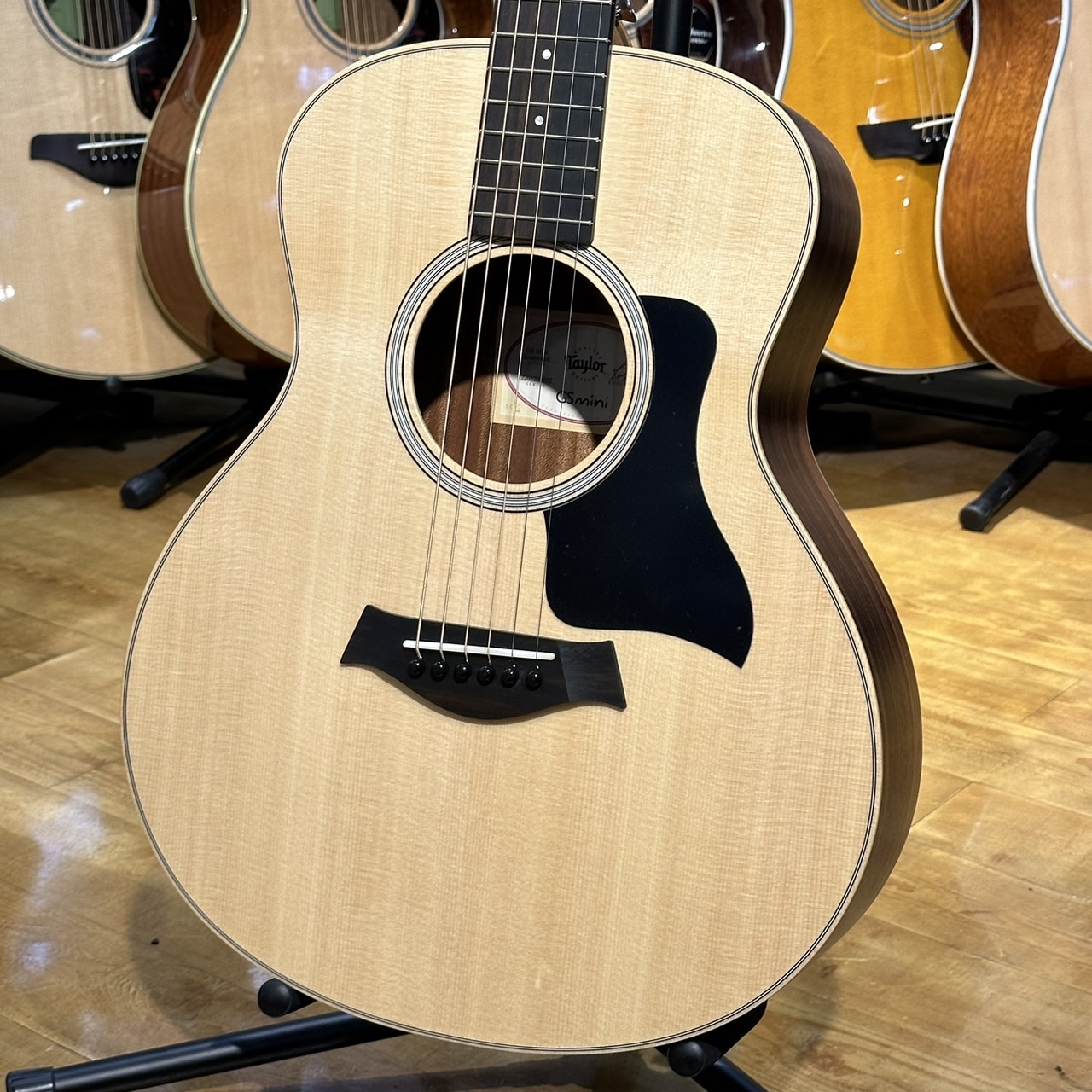 Taylor GS Mini Rosewood ミニアコースティックギター テイラー 【 三宮オーパ店 】