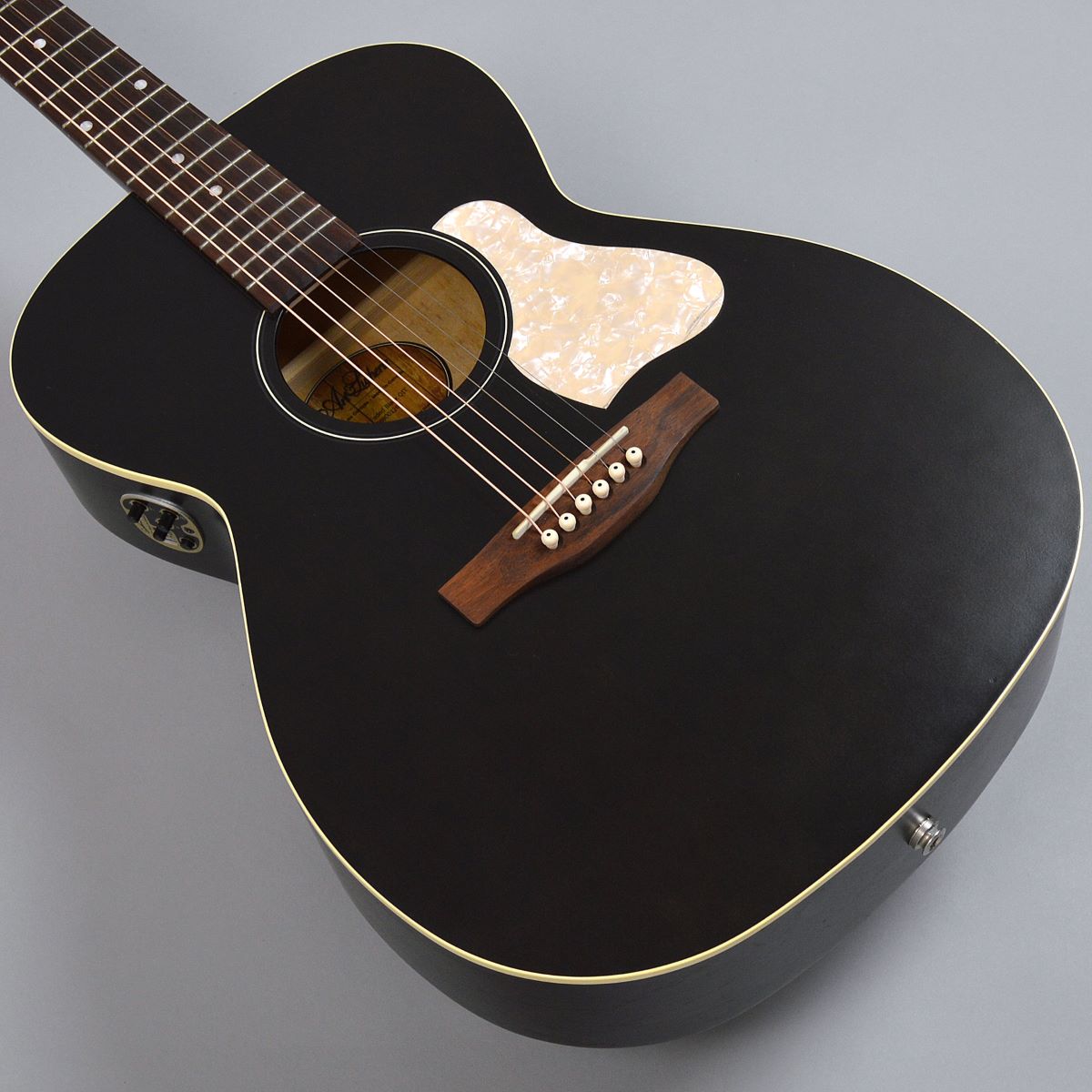 Art & Lutherie Legacy Faded Black Q1T エレアコギター アート