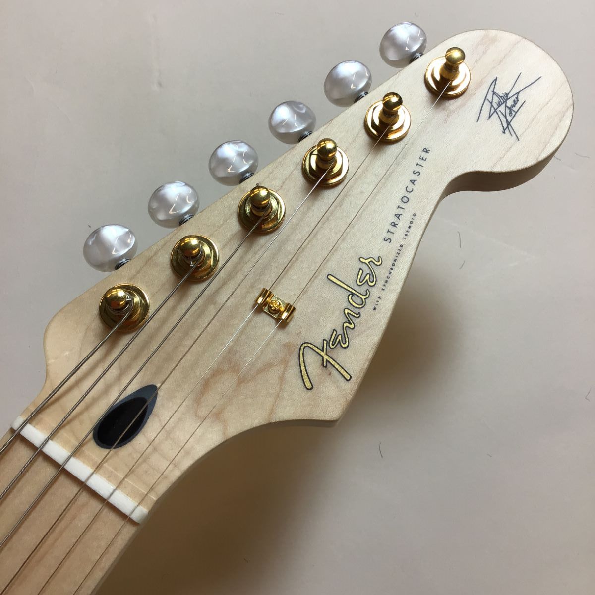 Fender Japan Exclusive Richie Kotzen Stratocaster Transparent Red