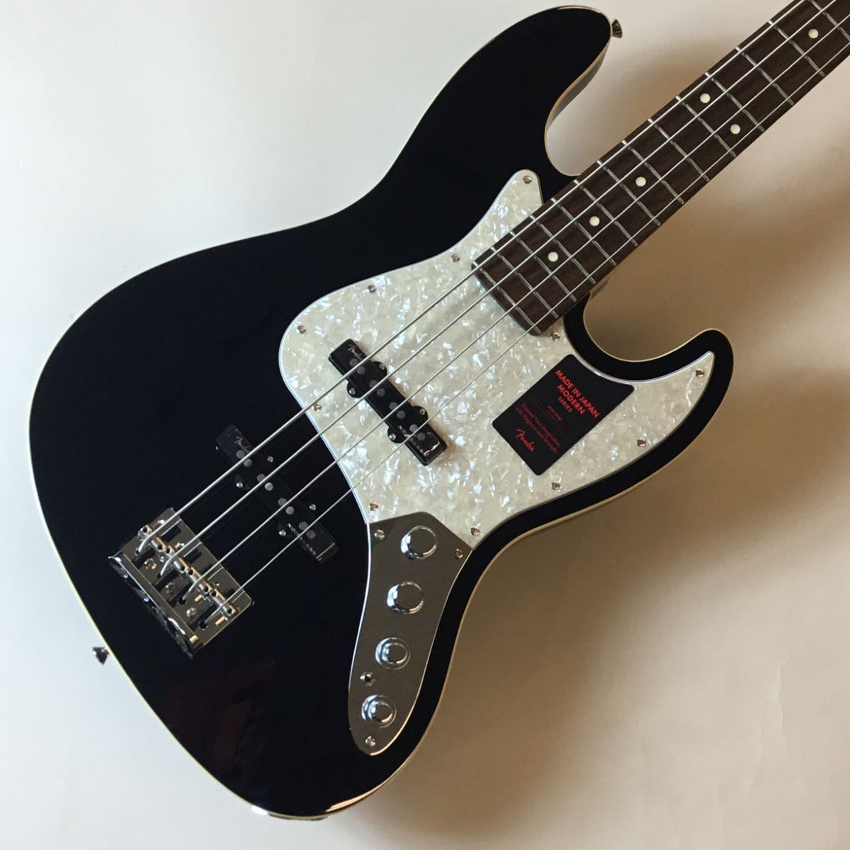 Fender MADE IN JAPAN MODERN JAZZ BASS, Rosewood Fingerboard, Black