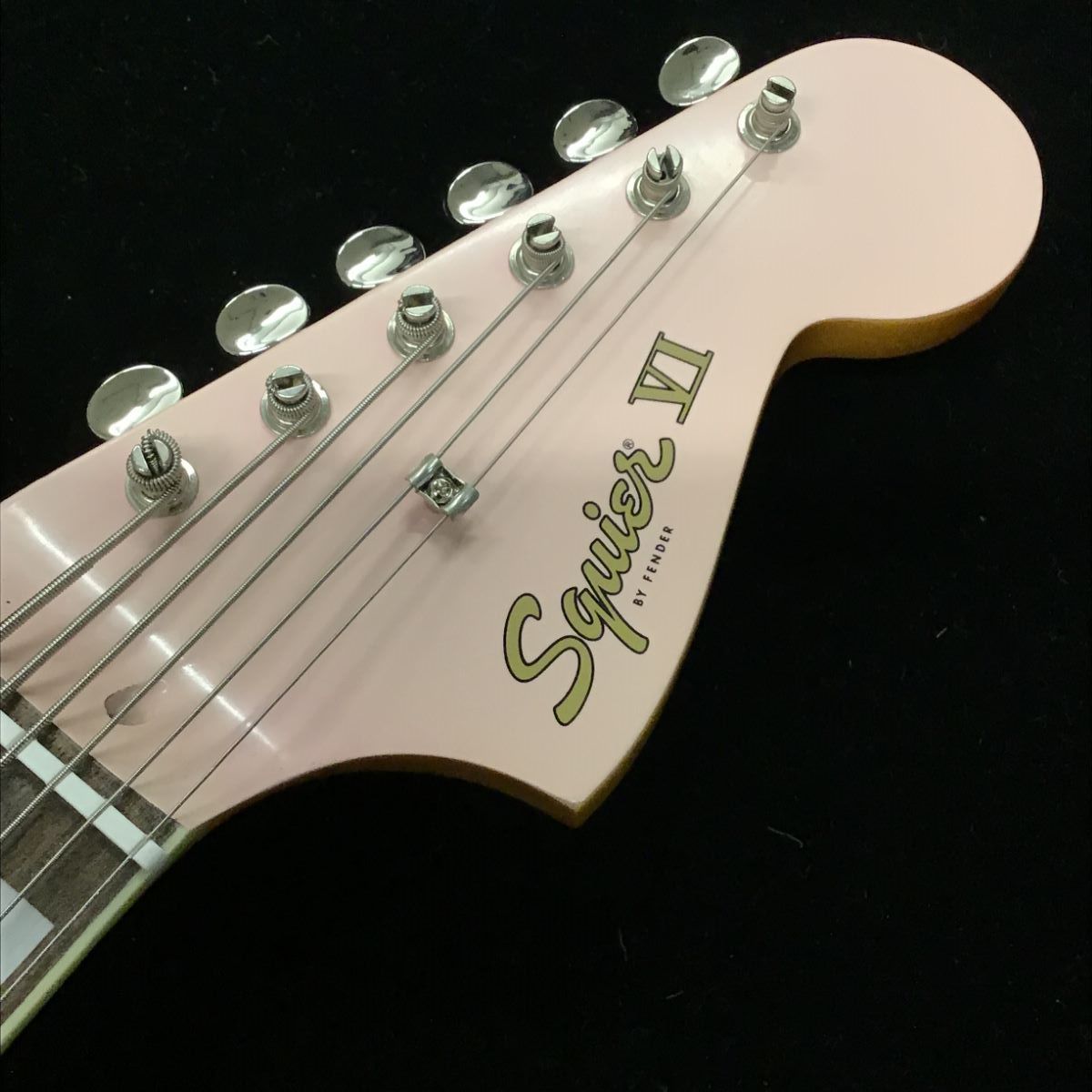 Squier by Fender FSR Classic Vibe Bass VI LRL Shell Pink 6弦ベース