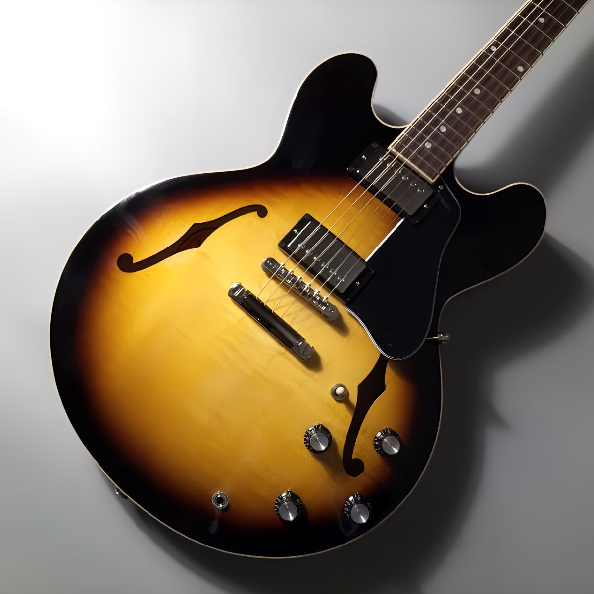 Gibson ES-335 Vintage Burst セミアコギター ギブソン 【 イオン