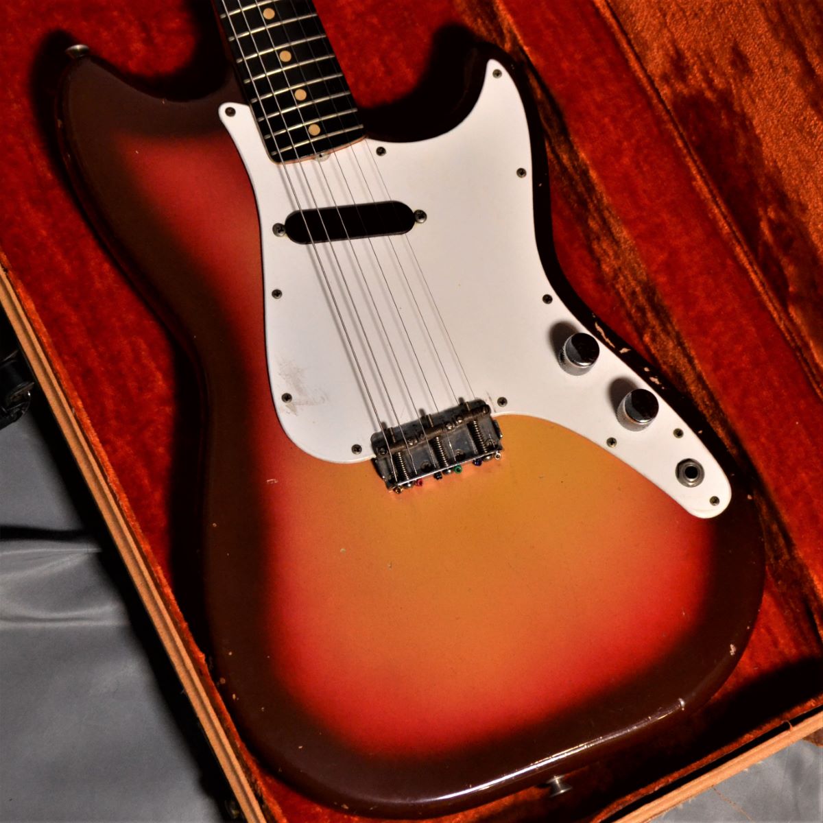 Fender MUSICMASTER 1963 フェンダー 【ヴィンテージ】 【 イオン