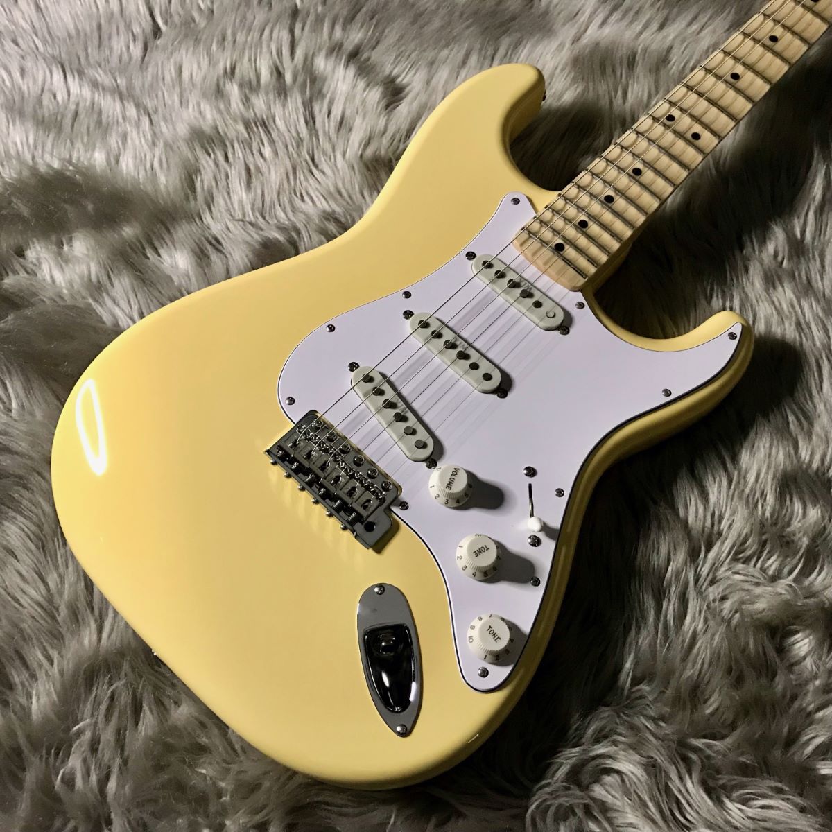 Fender Yngwie Malmsteen Stratocaster Yellow White エレキギター