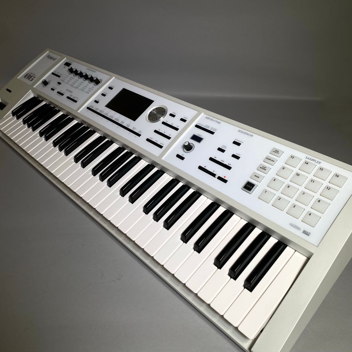 Roland FA-06 限定ホワイトカラー鍵盤楽器 - キーボード/シンセサイザー