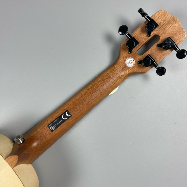 Popumusic 【現物写真】POPULELE スマートウクレレ ポピュレレ 全長23インチ コンサートウクレレサイズ ケース付きPopulele  U1 ポピュミュージック 【 ミ・ナーラ奈良店 】 | 島村楽器オンラインストア