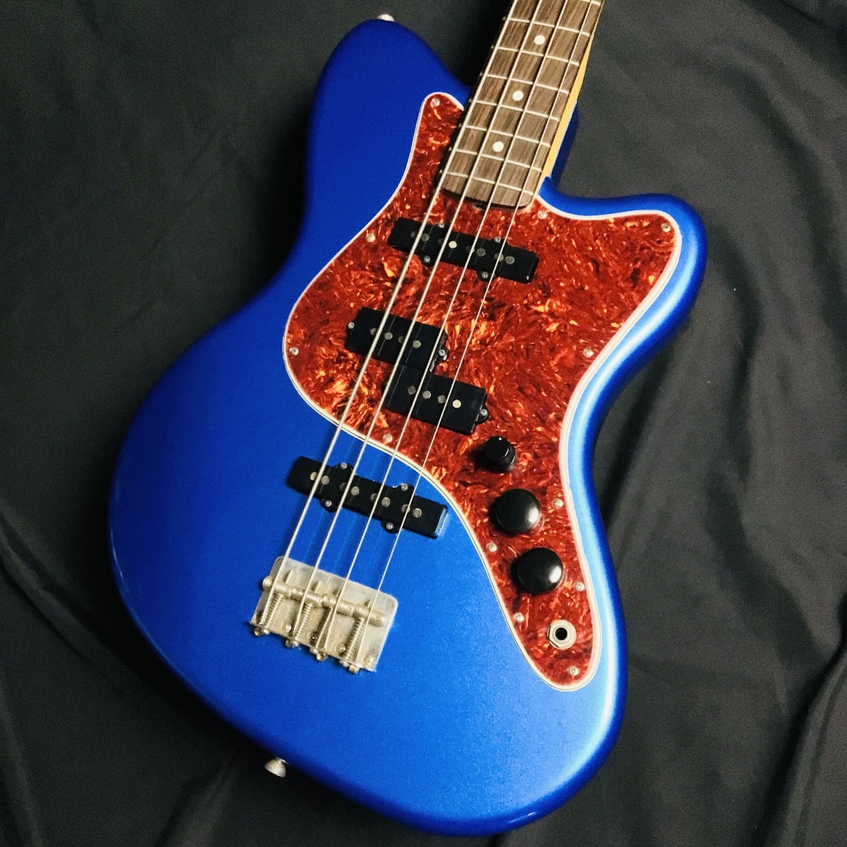 Jimmy Wallace JW CORRAL BASS LPB エレキベース JPJピックアップ