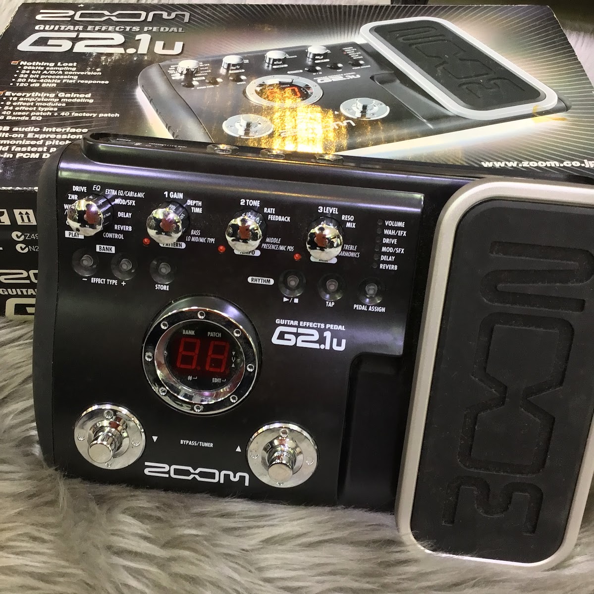 ZOOM 中古 G2.1u 箱 電源アダプター付属 ズーム 【 鹿児島アミュプラザ