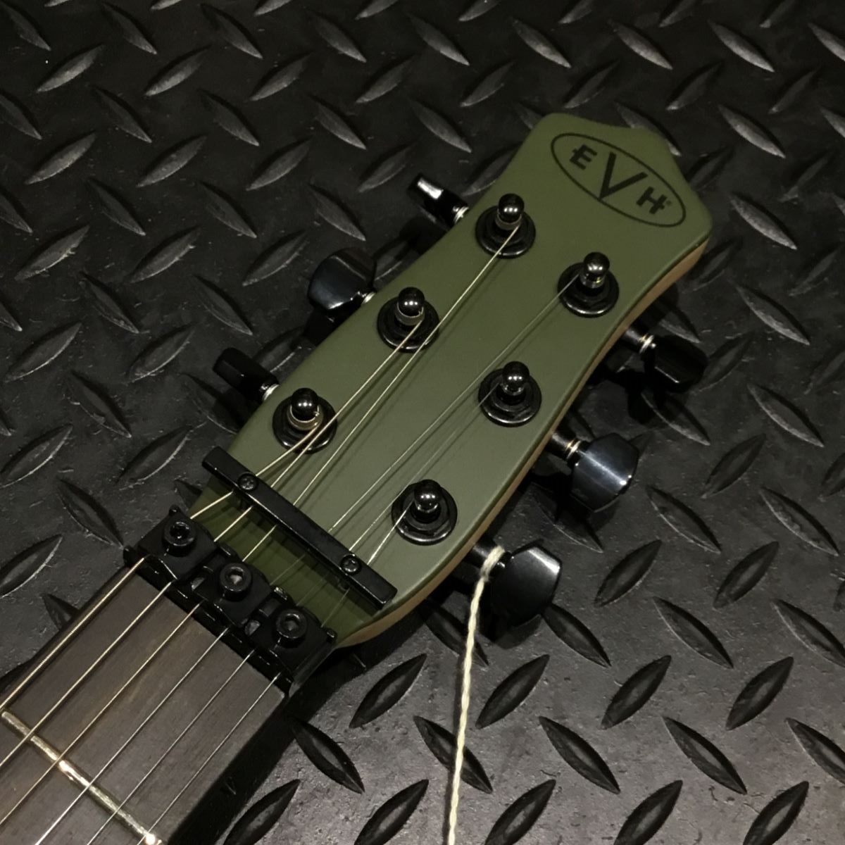 EVH Limited Edition Star Ebony Fingerboard Matte Army Drab イーブイエイチ(S/N  EVH2300119) (御茶ノ水本店) ギター