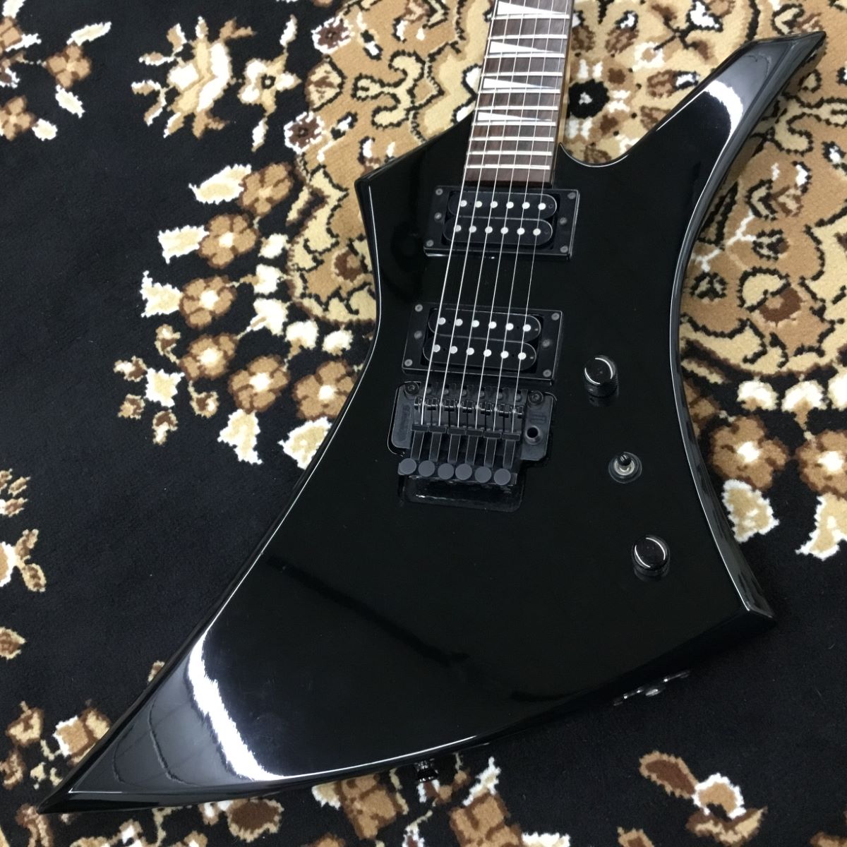 Charvel Charvel by Jackson/Charvel CKE-60 シャーベル 【 イオンモールりんくう泉南店 】 |  島村楽器オンラインストア