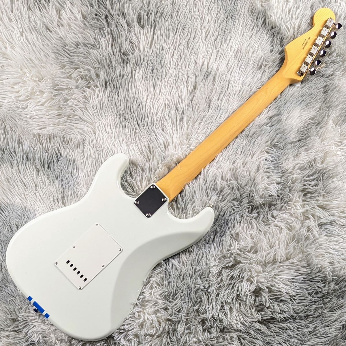 Fender 2023 Collection MIJ Traditional 60s Stratocaster Olympic White with  Blue Competition Stripe【現物画像】11/15更新 フェンダー 【 ラゾーナ川崎店 】 | 島村楽器オンラインストア