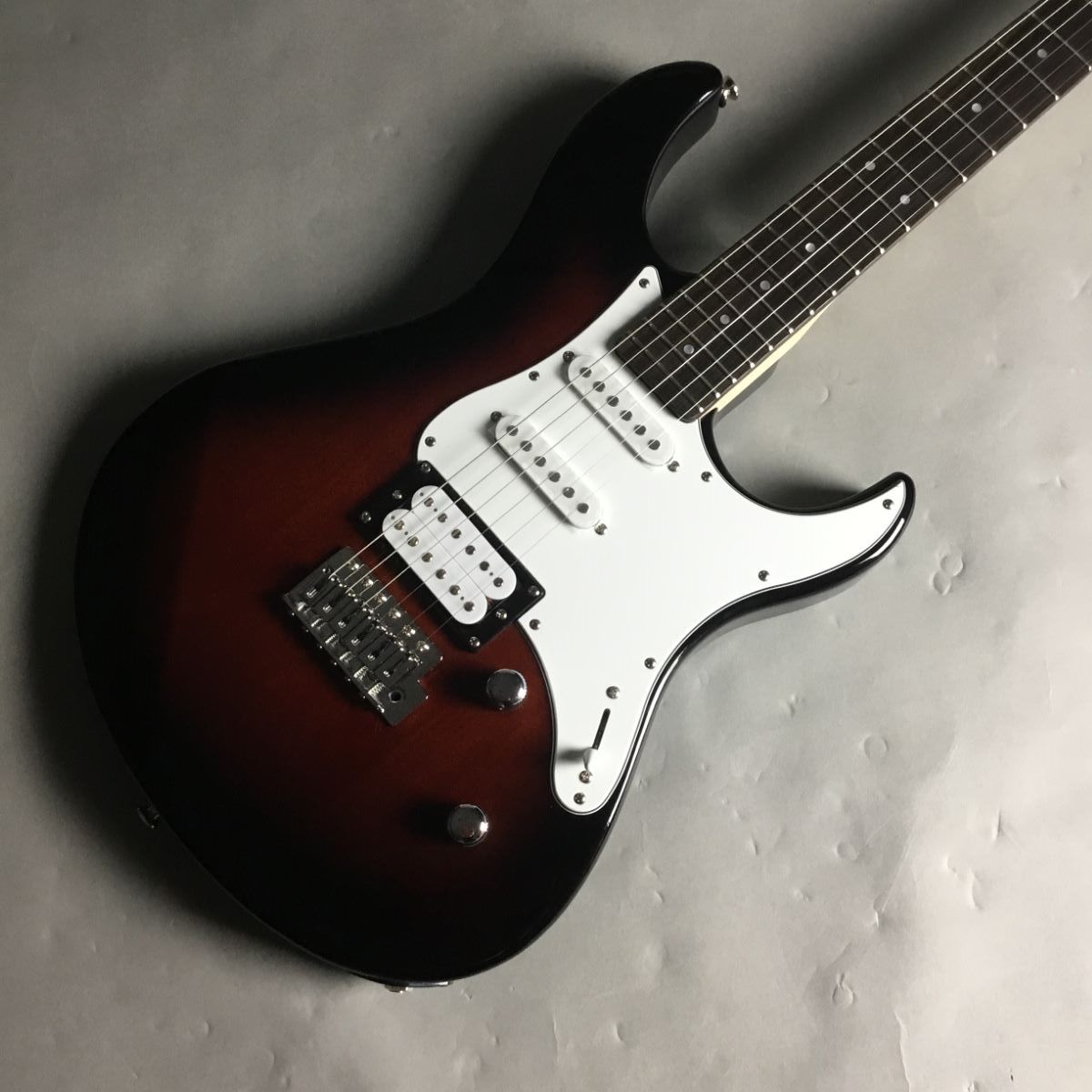 YAMAHA PACIFICA112V OVS 【オールド バイオリン サンバースト