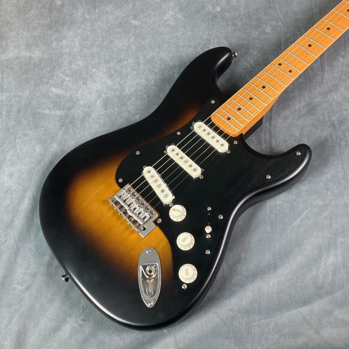 Squier by Fender 40th Anniversary Stratocaster Vintage Edition ...