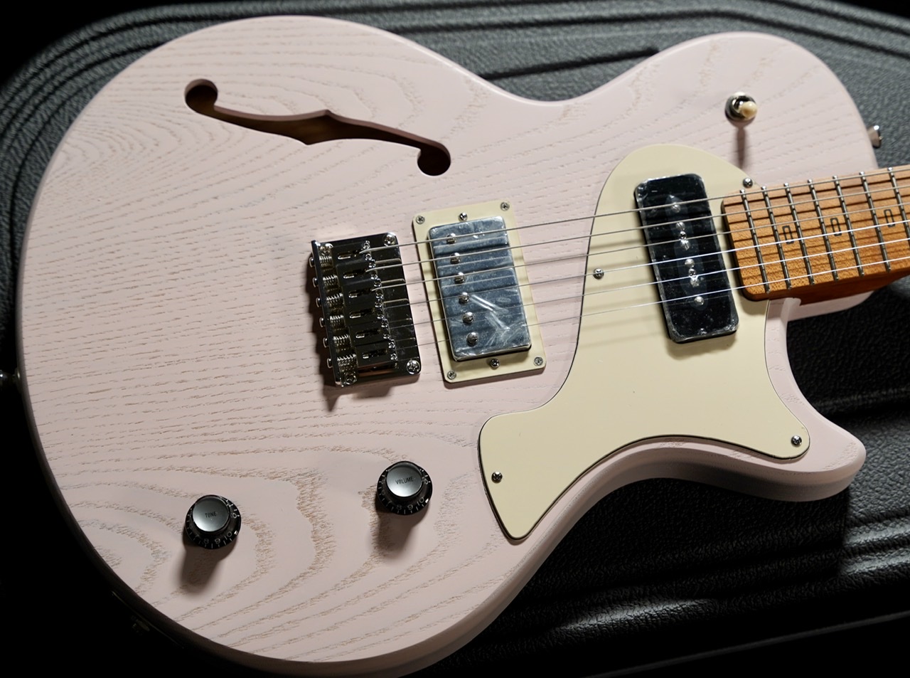 PJD Guitars Carey Standard/Candy Floss Pink【軽量3.19kg/現品画像