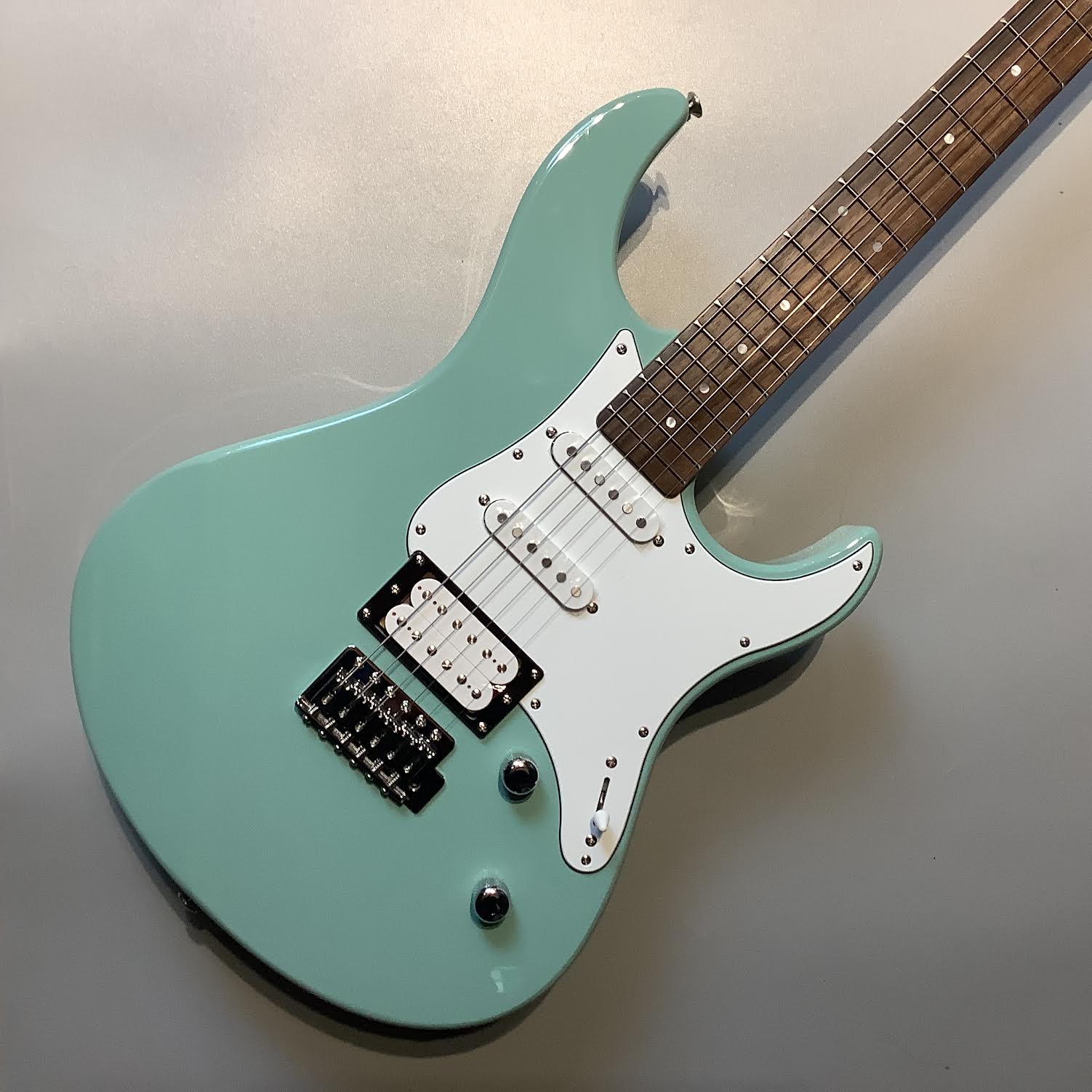 ギターペグYAMAHA PACIFICA（パシフィカ）112v ソニックブルー | santelaboratorio.com.br