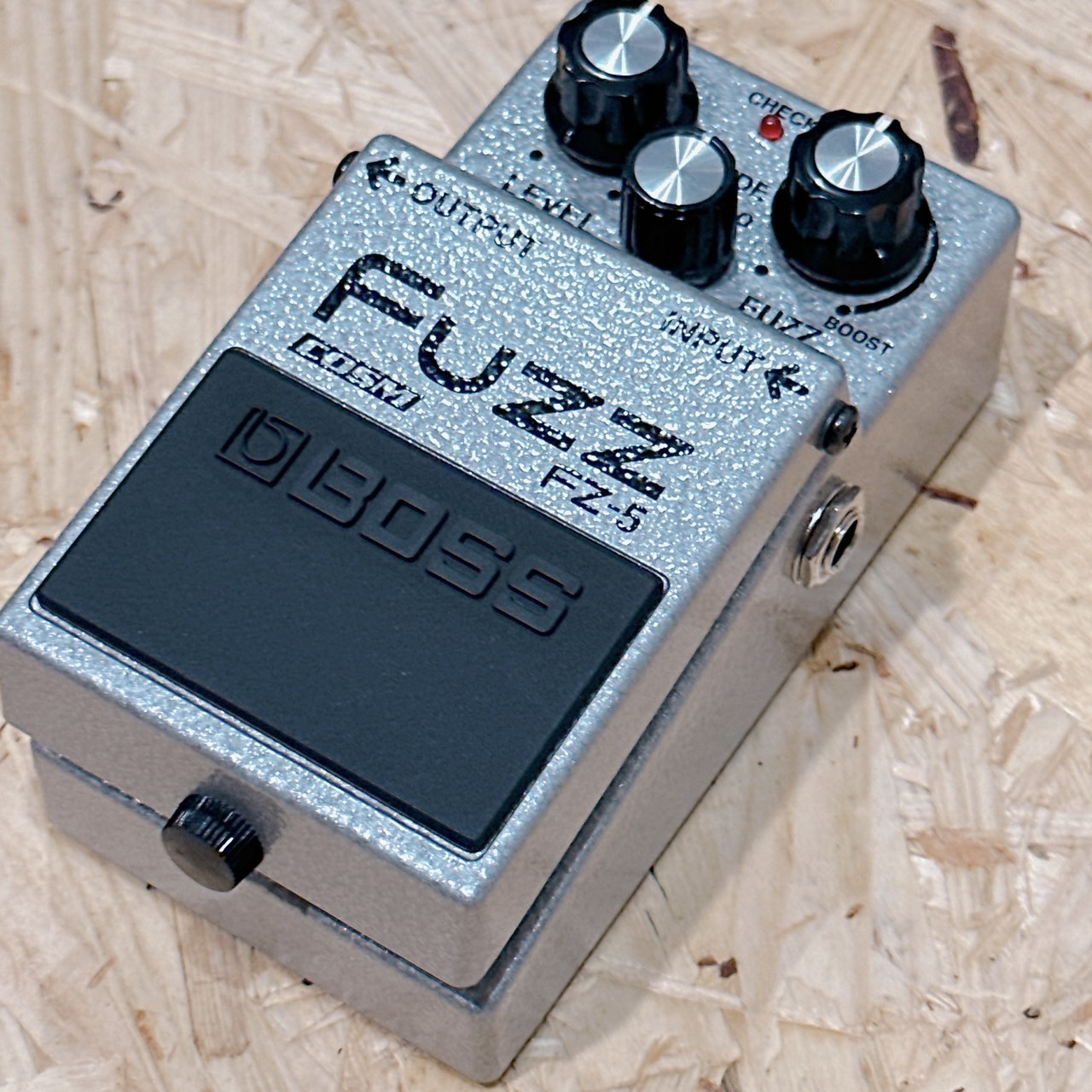 BOSS FZ-5 FUZZ【1台限定価格！】【お買い得です！】 ボス 【 イオン