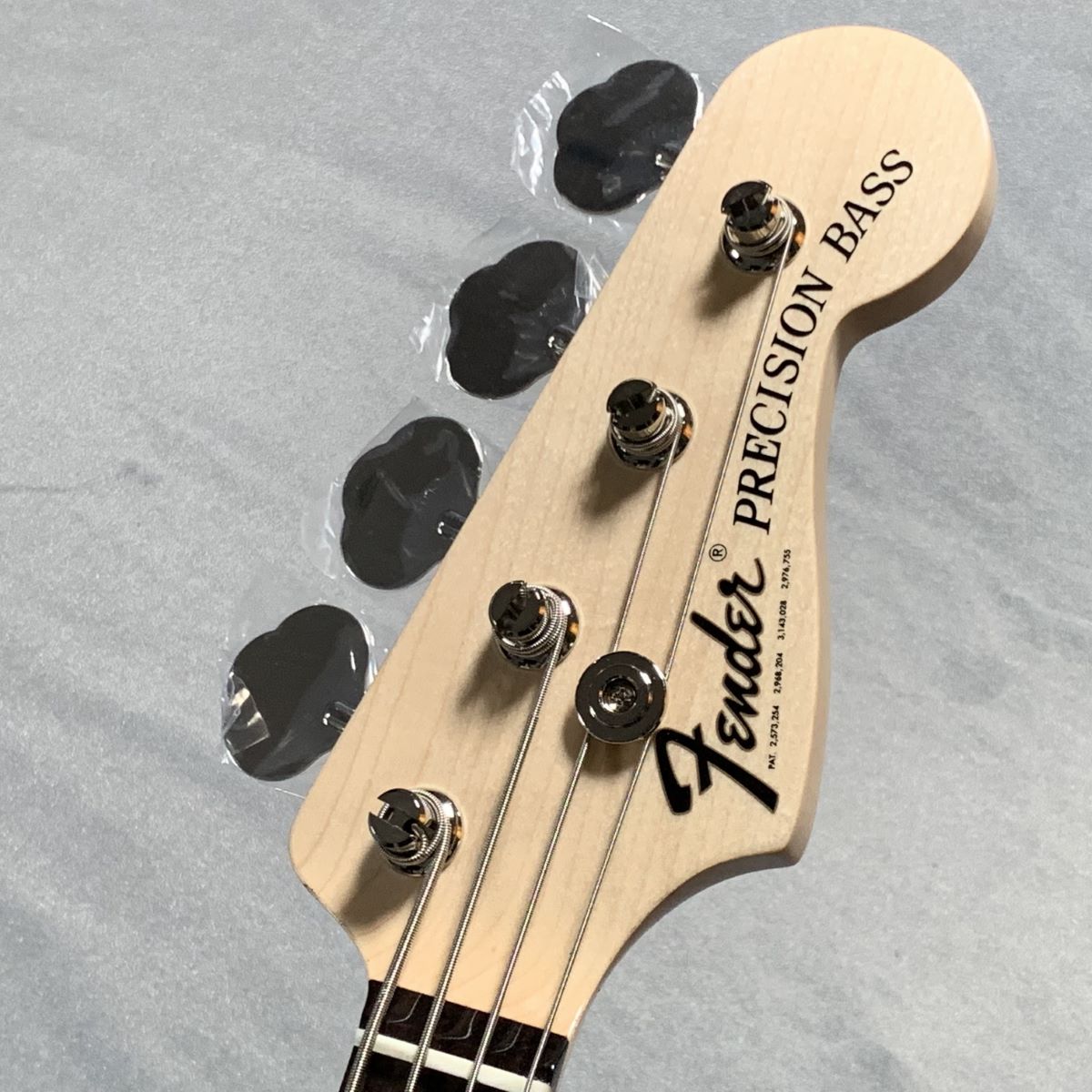 Fender / Made in JAPAN Traditional 70S Precision Bass Arctic White