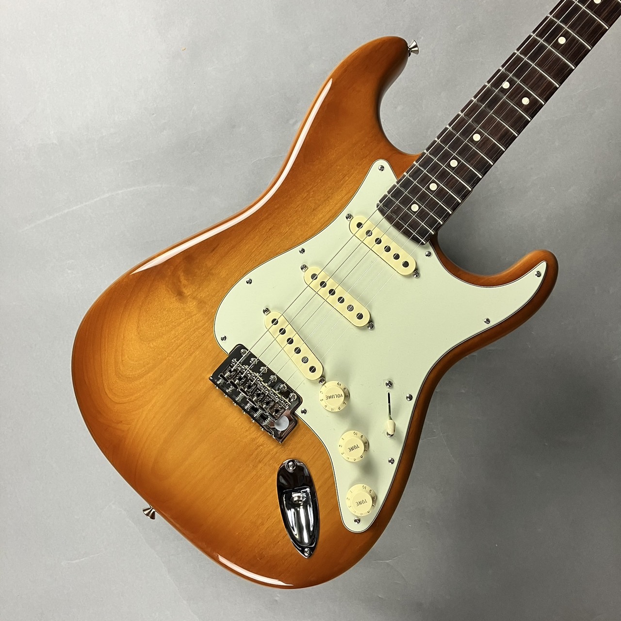 Fender American Performer Stratocaster Rosewood Fingerboard Honey 