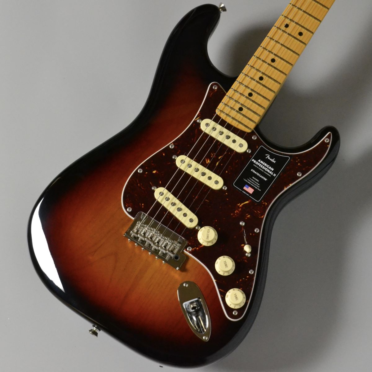 Fender AMERICAN PROFESSIONAL II STRATOCASTER | Maple Fingerboard