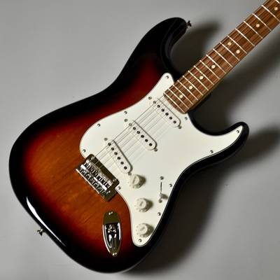 Fender  Player Stratocaster Pau Ferro Fingerboard 3-Color Sunburst エレキギター ストラトキャスタープレイヤーシリーズ フェンダー 【 イオンモール浜松市野店 】