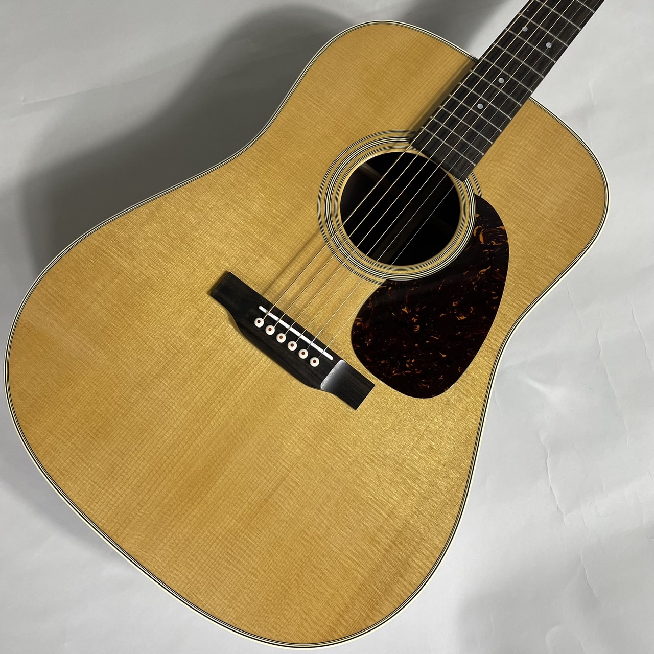 Martin D-28 standard アコースティックギター　マーティン